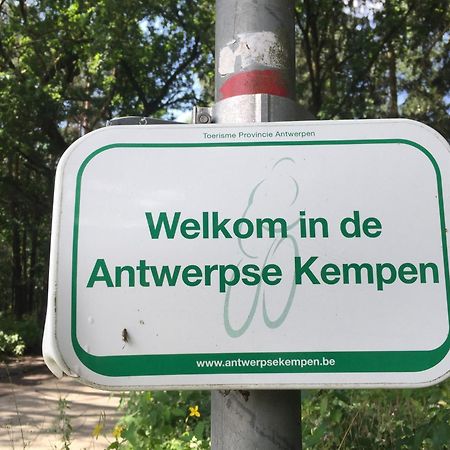 B&B 'T Gezellig Huizeke Zoersel Bagian luar foto